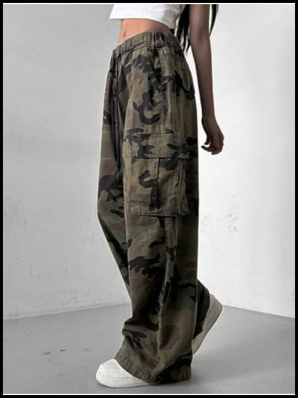 Wide Leg Elastic Waist Cargo Pants with Pockets, Streetwear - Picture 2 of 4